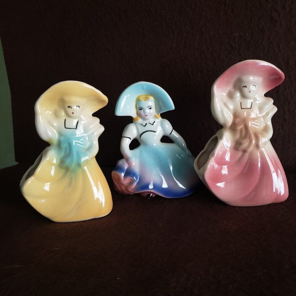 Vintage Shawnee Southern‎ Belle Planter Figurine